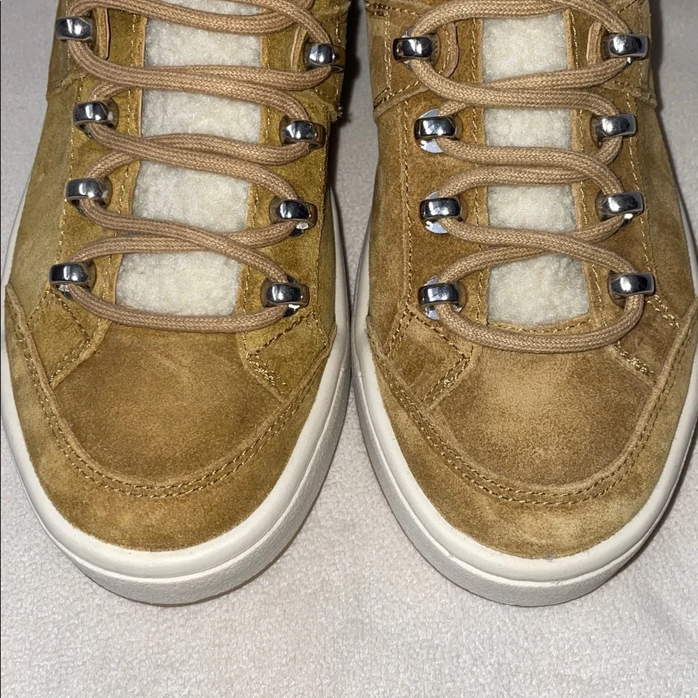 NWOT MARC FISHER Tan High-Top Sneakers with White Accents.  Size 8M. - Picture 9 of 9